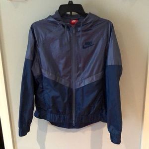 **DISCONTINUED** Nike Sport Rain Jacket